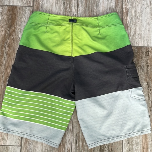 O’Neil swim trunks - Picture 2 of 8